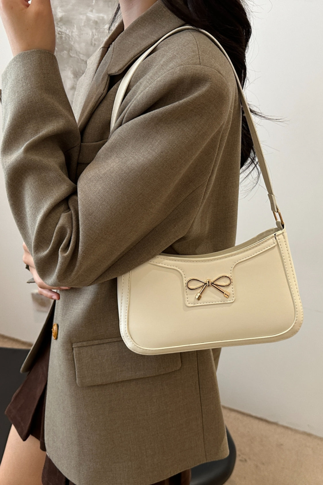 Trendy Bow Trim PU Leather Shoulder Bag in Rich Brown