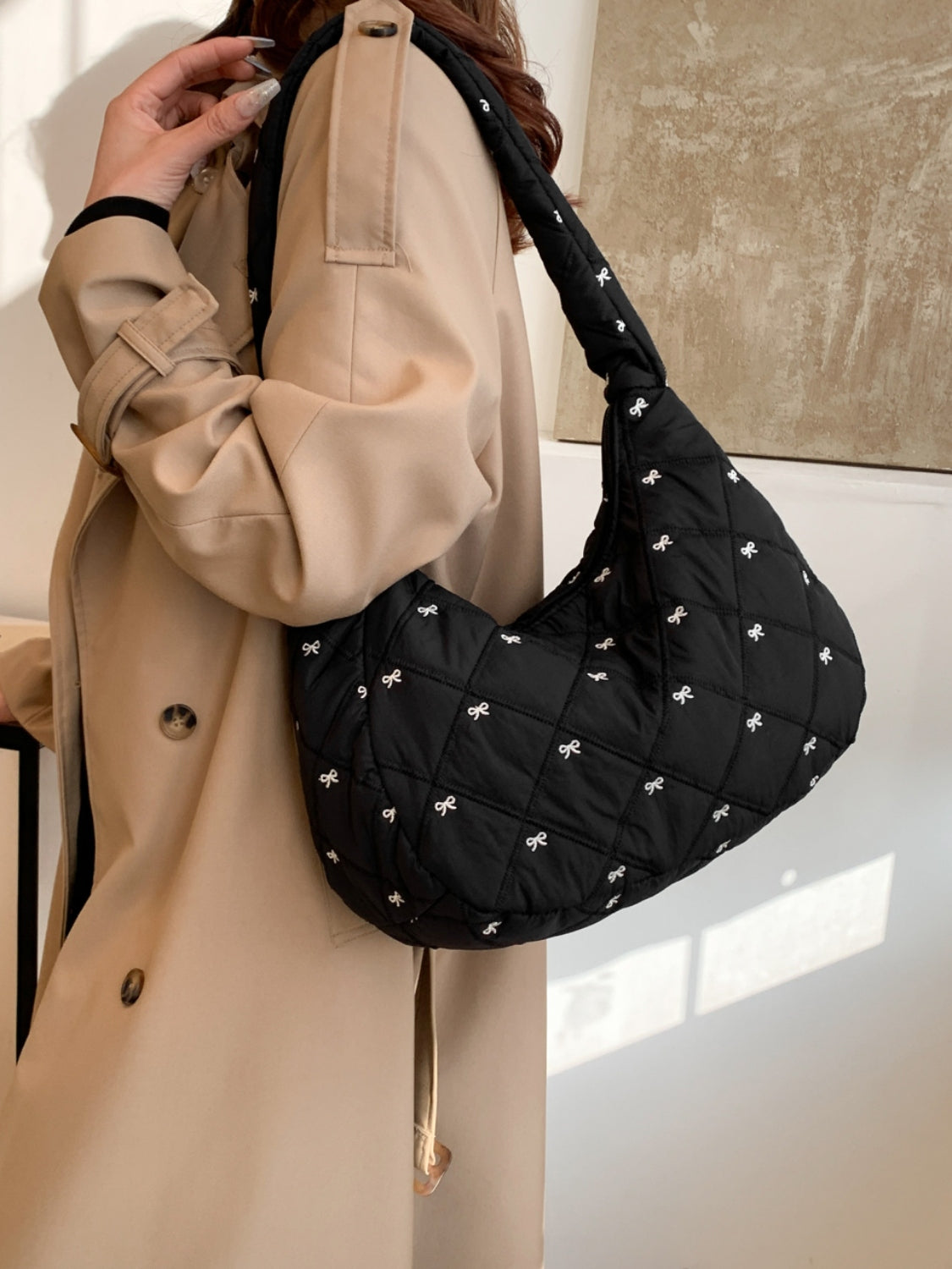 Chic Bow Polyester Shoulder Bag for Stylish Essentials