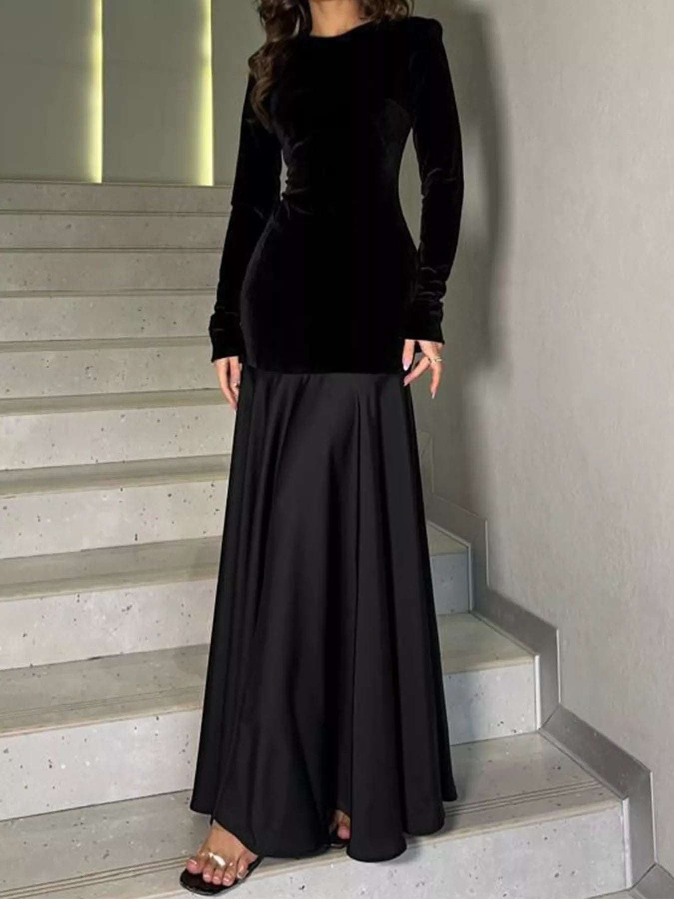 Round Neck Long Sleeve Maxi Dress