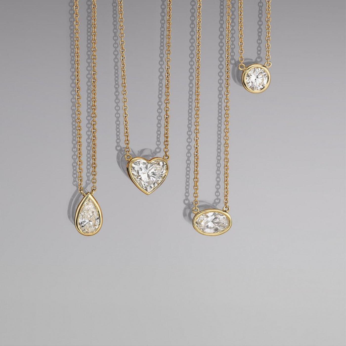 Elegant 18K Gold-Plated Teardrop Necklace with Crystal Accents