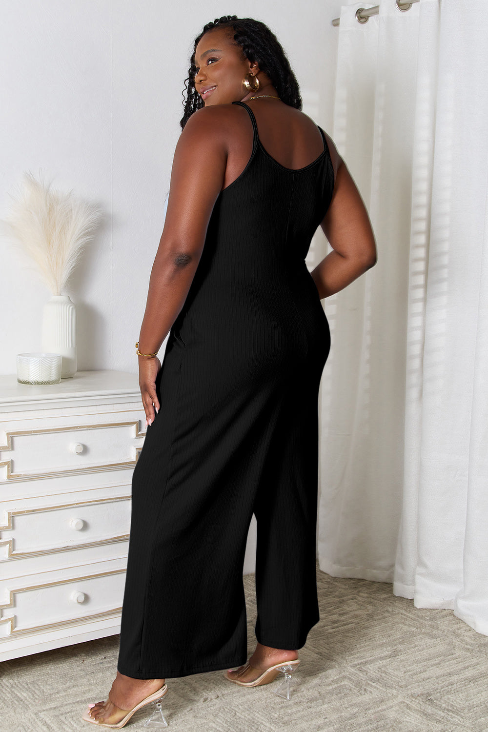 Versatile Spaghetti Strap V-Neck Jumpsuit – Trendy & Comfortable