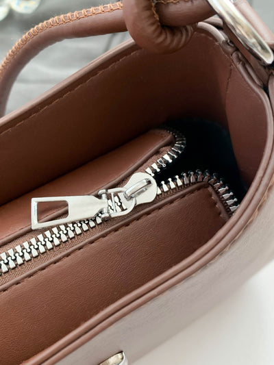Chic Bow PU Leather Knotted Strap Handbag for Any Occasion