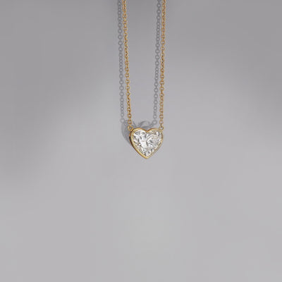 Elegant 18K Gold-Plated Teardrop Necklace with Crystal Accents