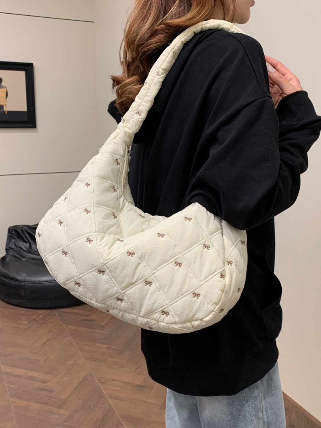 Chic Bow Polyester Shoulder Bag for Stylish Essentials