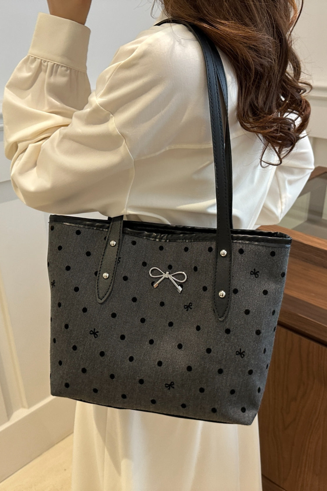 Stylish Bow Trim Polyester Tote Bag for Everyday Use