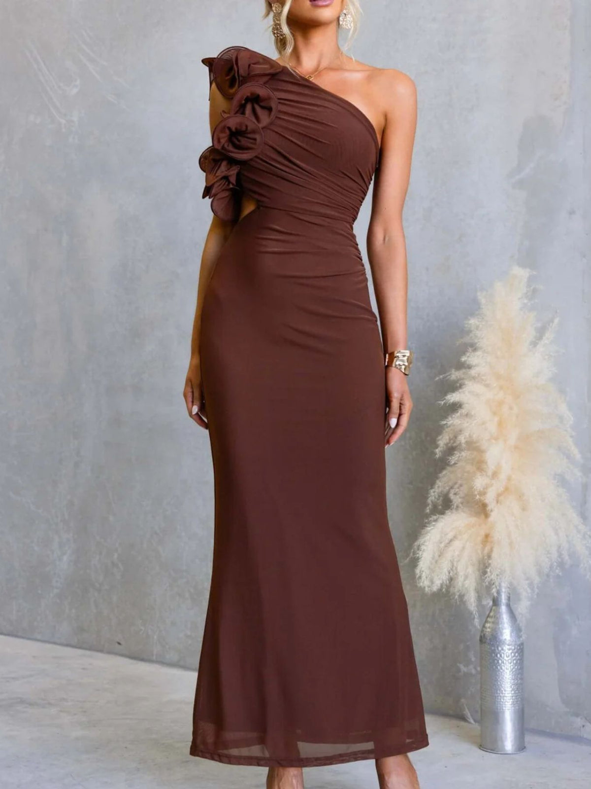 One-Shoulder Floral Trim Sleeveless Maxi Dress