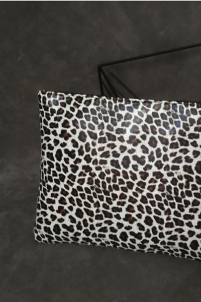 Trendy Leopard PU Leather Clutch for Stylish Outings