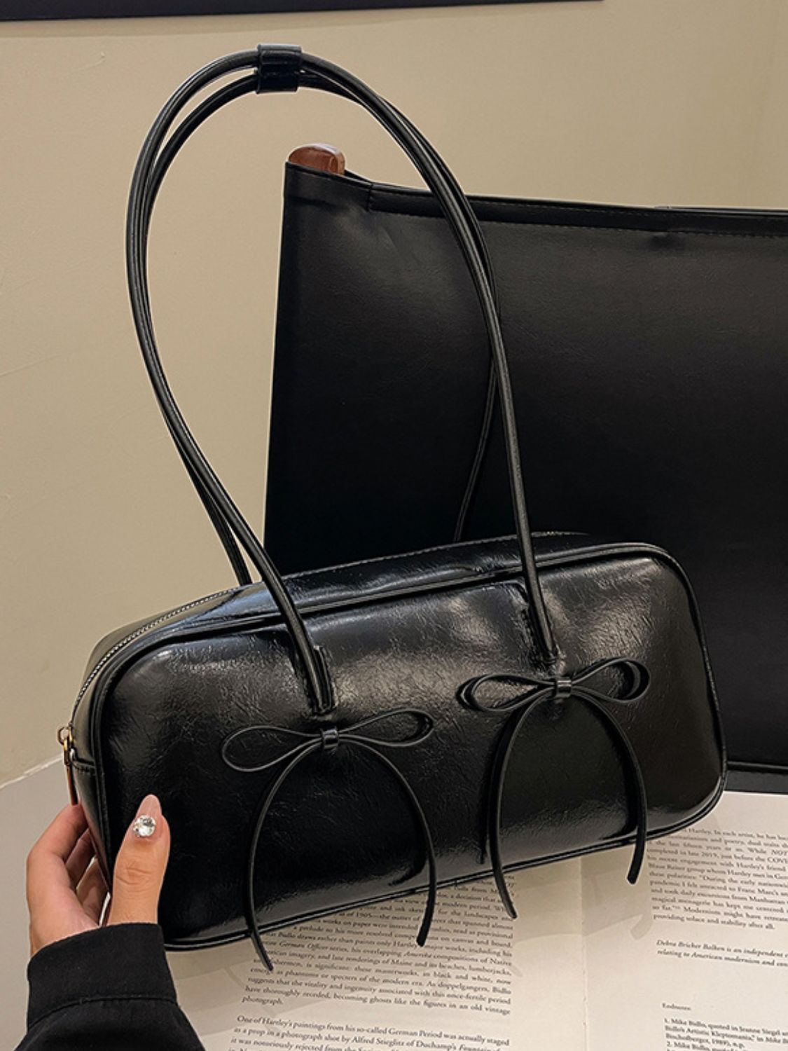 Stylish PU Leather Bow Trim Shoulder Bag for Any Occasion