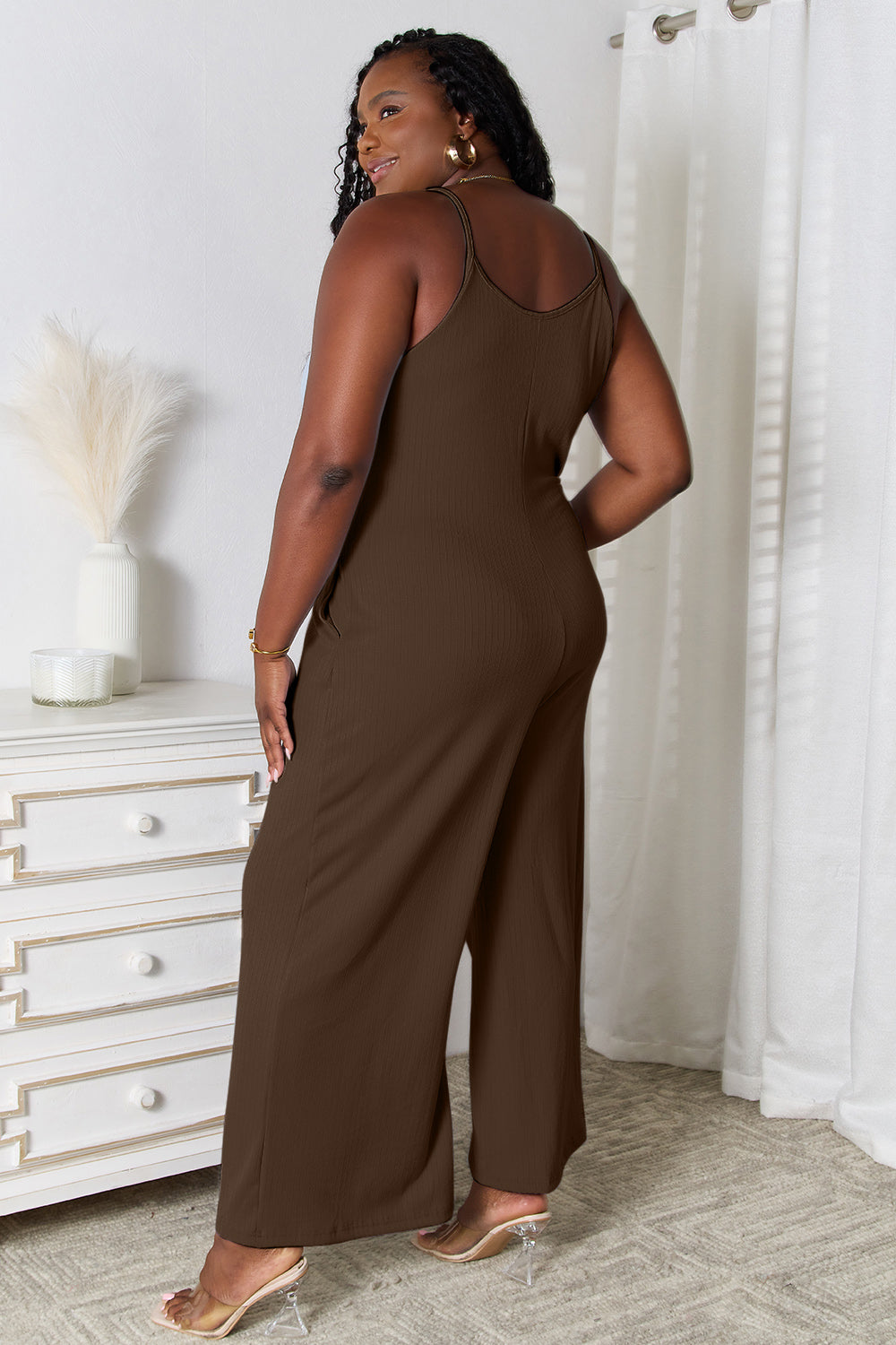 Versatile Spaghetti Strap V-Neck Jumpsuit – Trendy & Comfortable