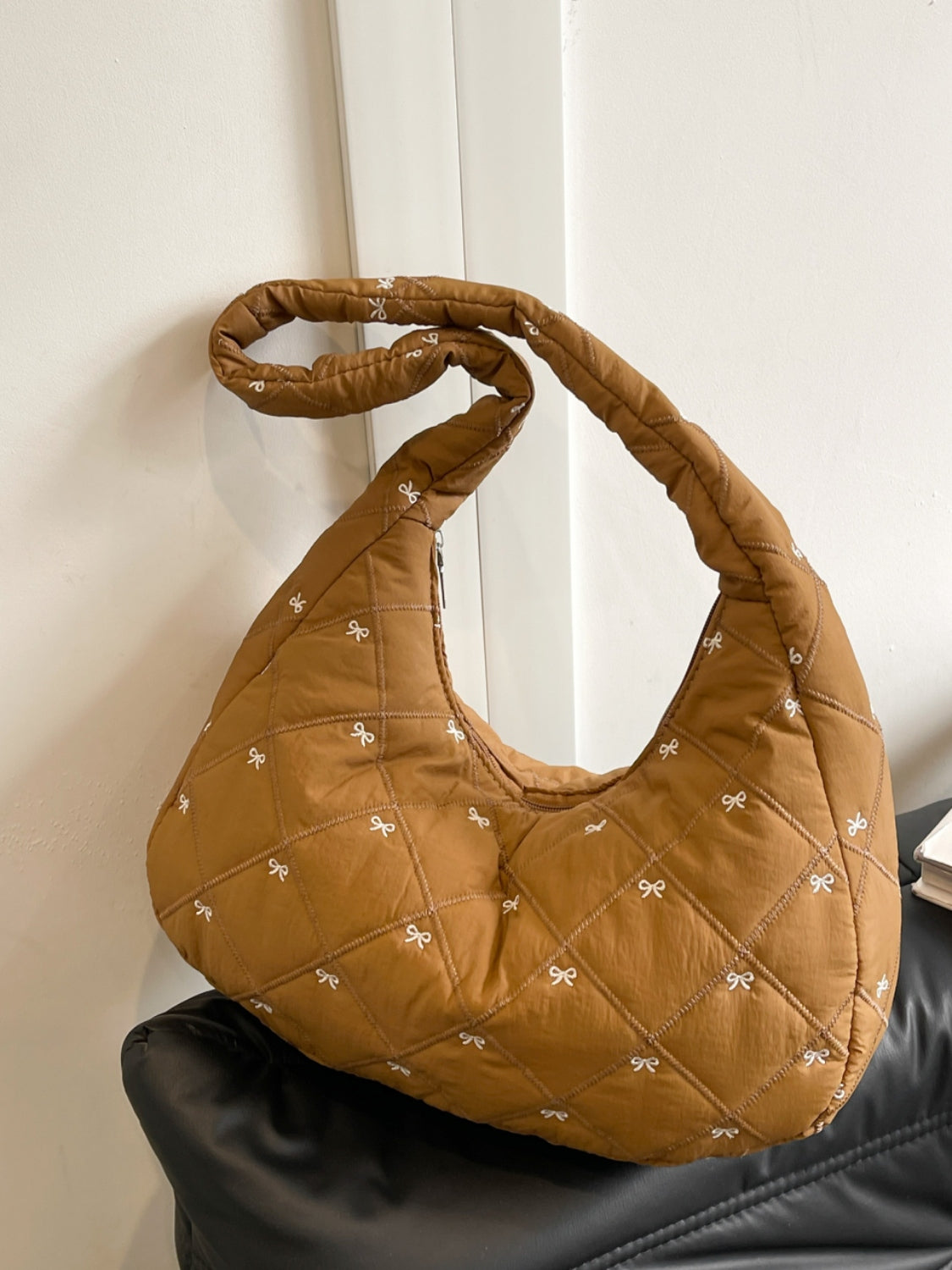 Chic Bow Polyester Shoulder Bag for Stylish Essentials