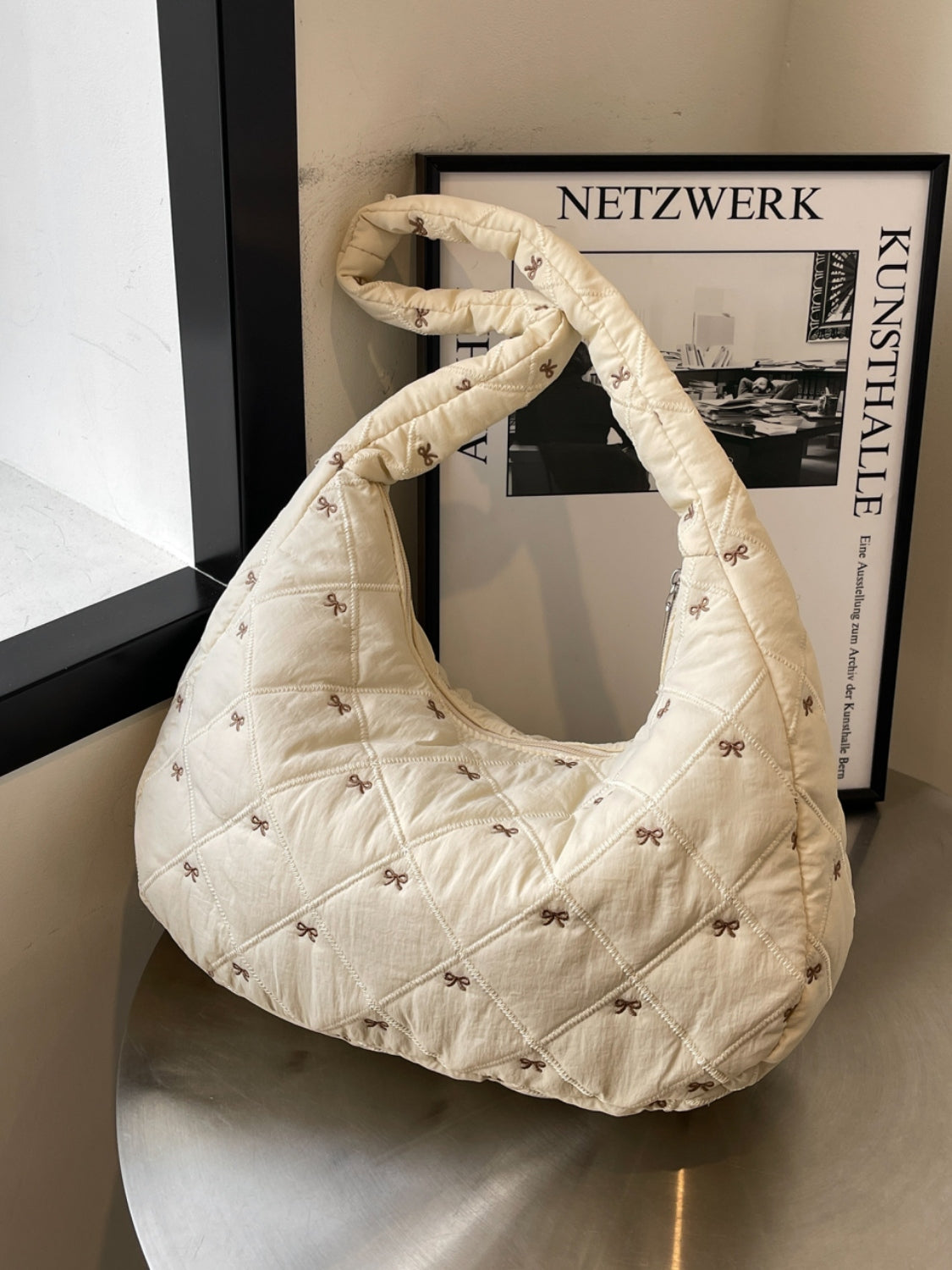 Chic Bow Polyester Shoulder Bag for Stylish Essentials