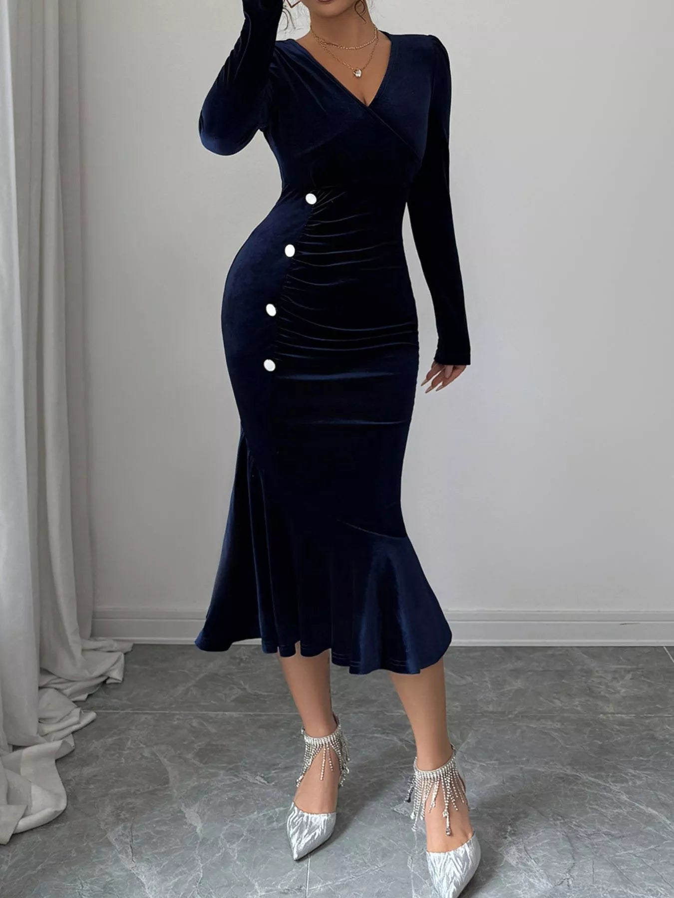 Long Sleeve V-Neck Mermaid Dress