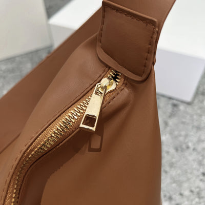 Chic Adjustable Strap PU Leather Handbag for Every Occasion
