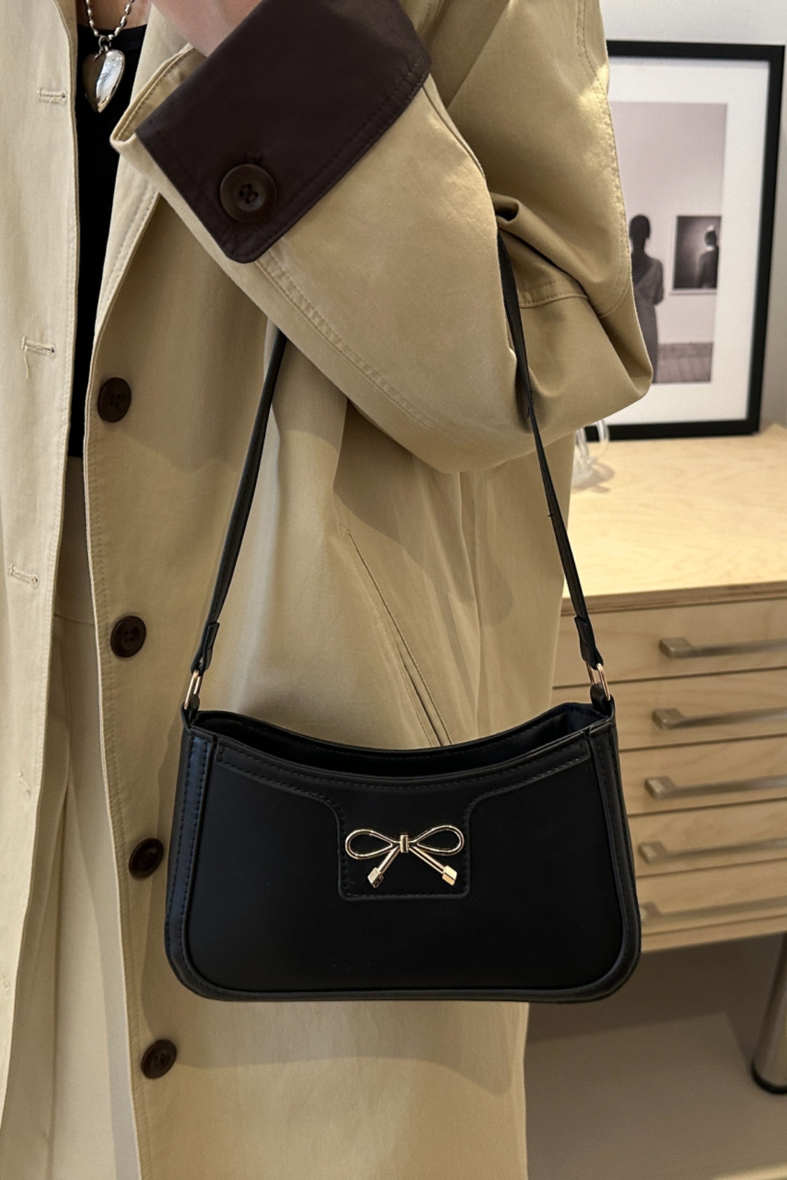 Trendy Bow Trim PU Leather Shoulder Bag in Rich Brown