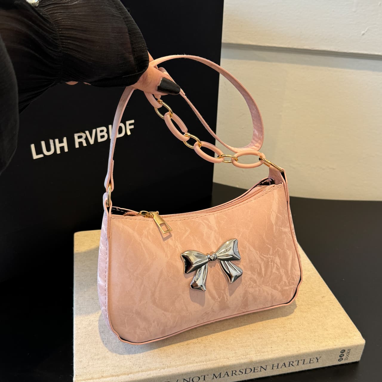Chic Bow PU Leather Shoulder Bag for Stylish Women