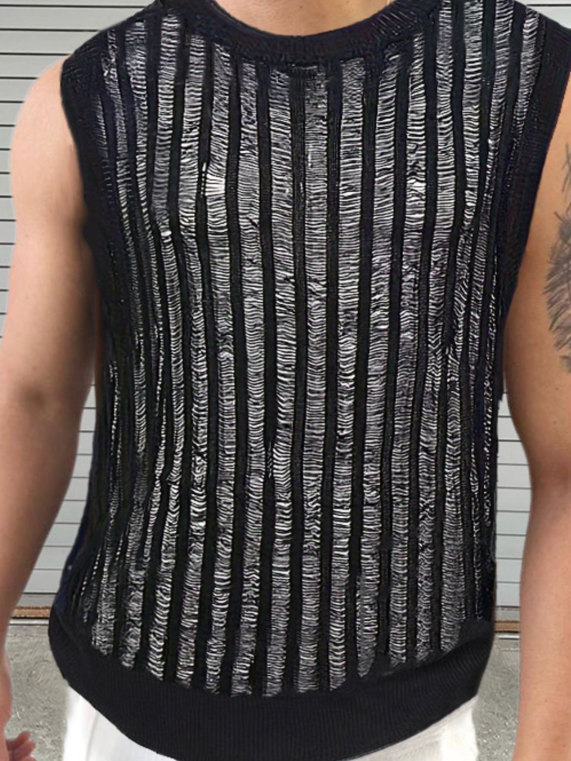 Men's Round Neck Hollow Out Sleeveless Top for Casual Style