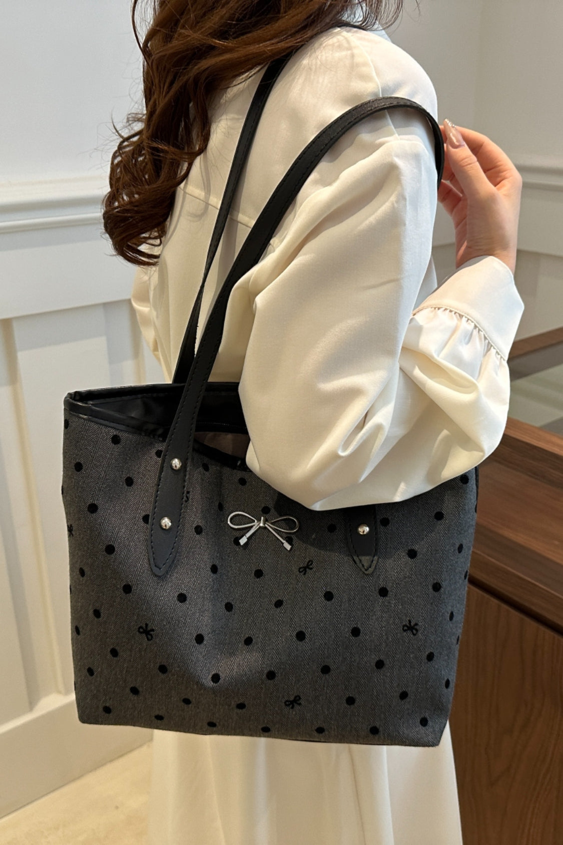 Stylish Bow Trim Polyester Tote Bag for Everyday Use