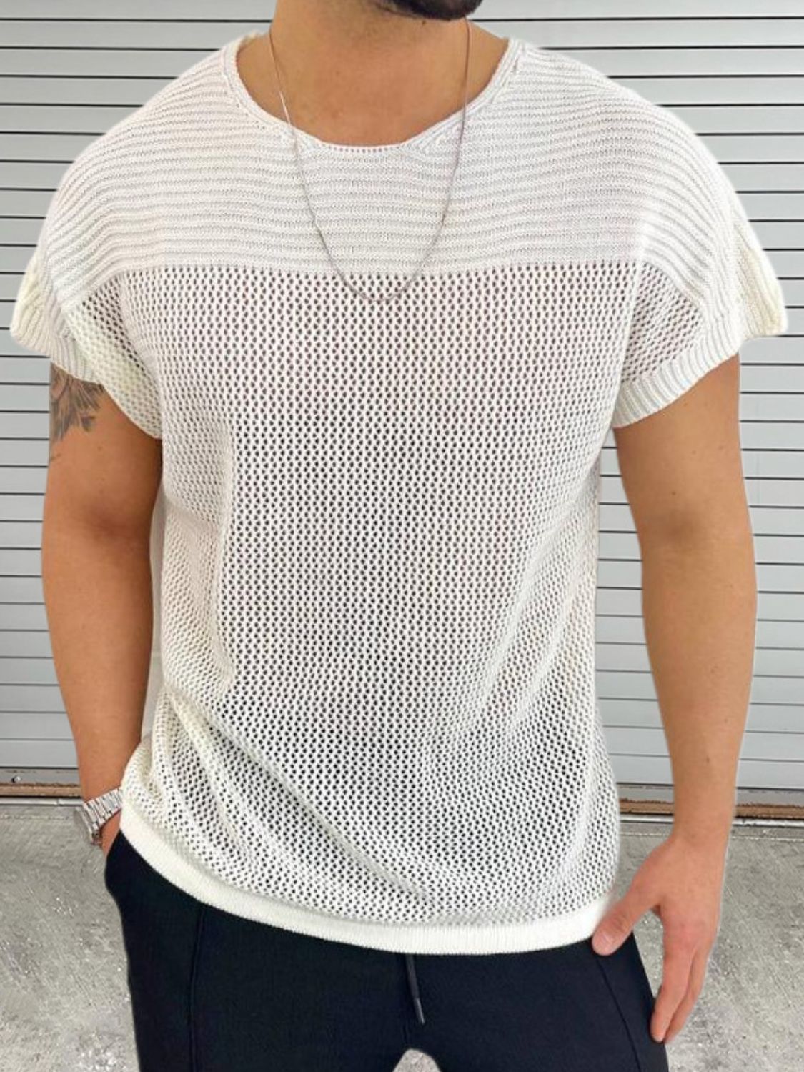 Stylish Men's Eyelet Round Neck Short Sleeve T-Shirt