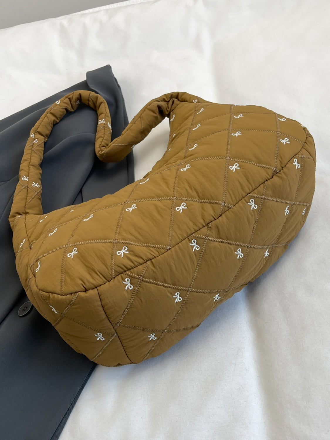 Chic Bow Polyester Shoulder Bag for Stylish Essentials