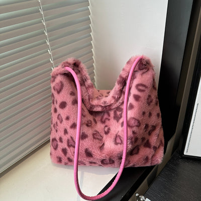 Chic Leopard Furry Shoulder Bag for Trendy Fashionistas