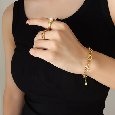Elegant 18K Gold-Plated Titanium Steel Bracelet with Heart Links