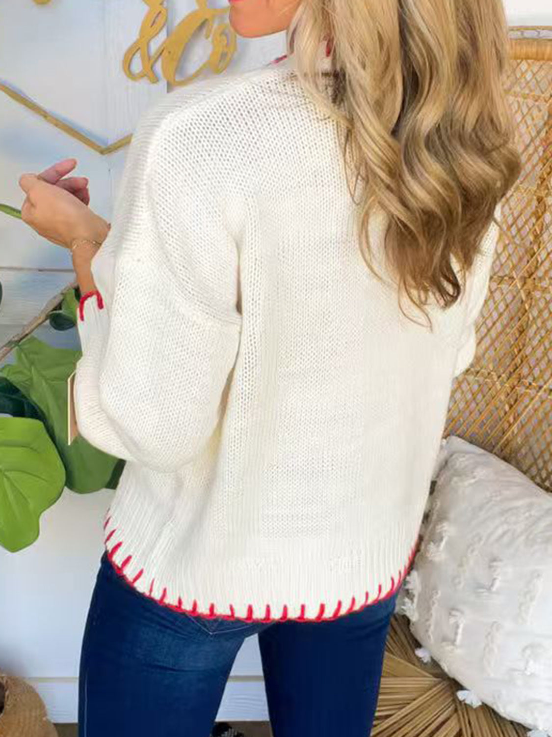 Cozy Bow Round Neck Sweater - Festive Red & White Style