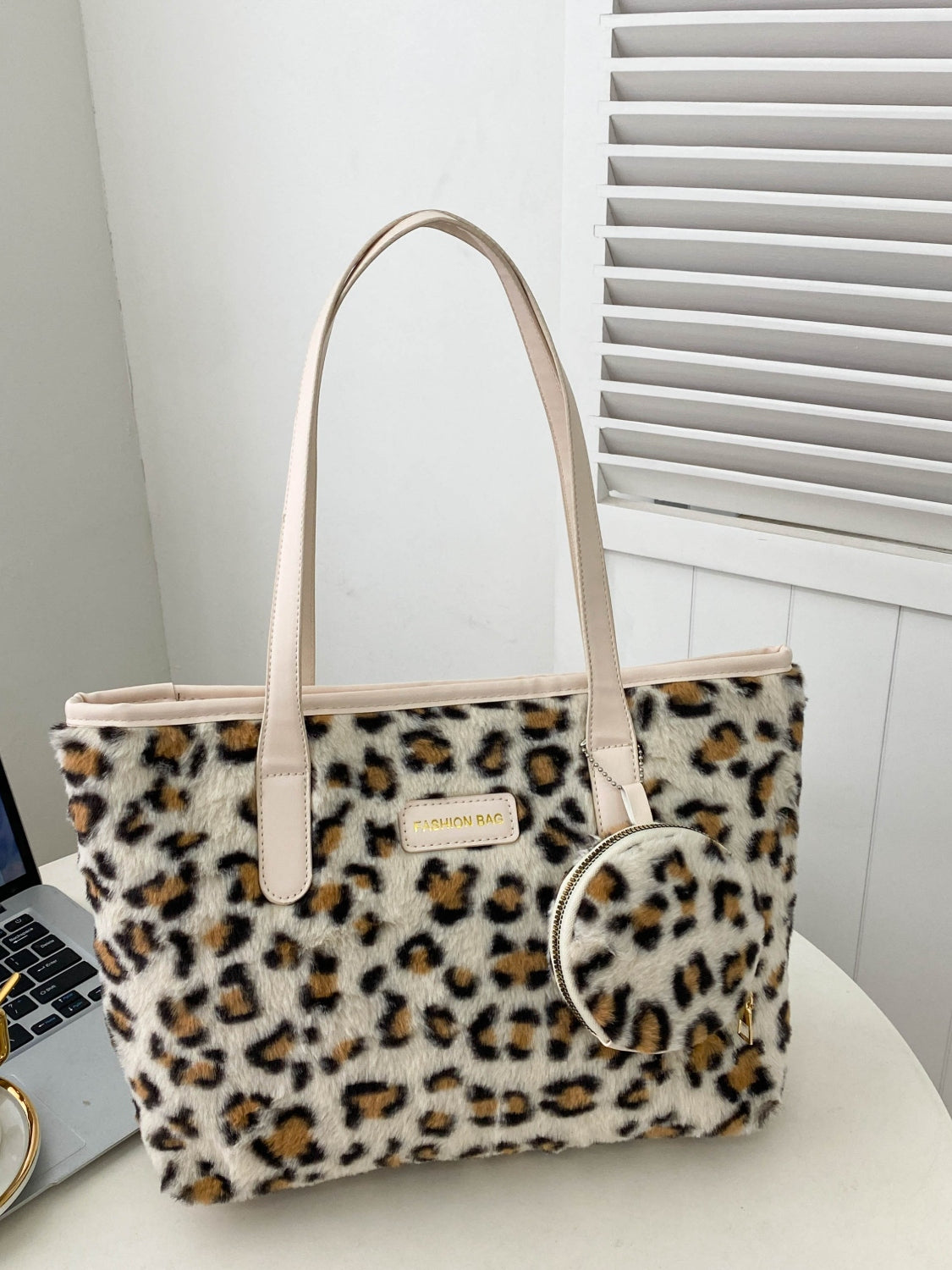 Leopard Faux Fur Tote Bag with Coin Purse for Chic Style