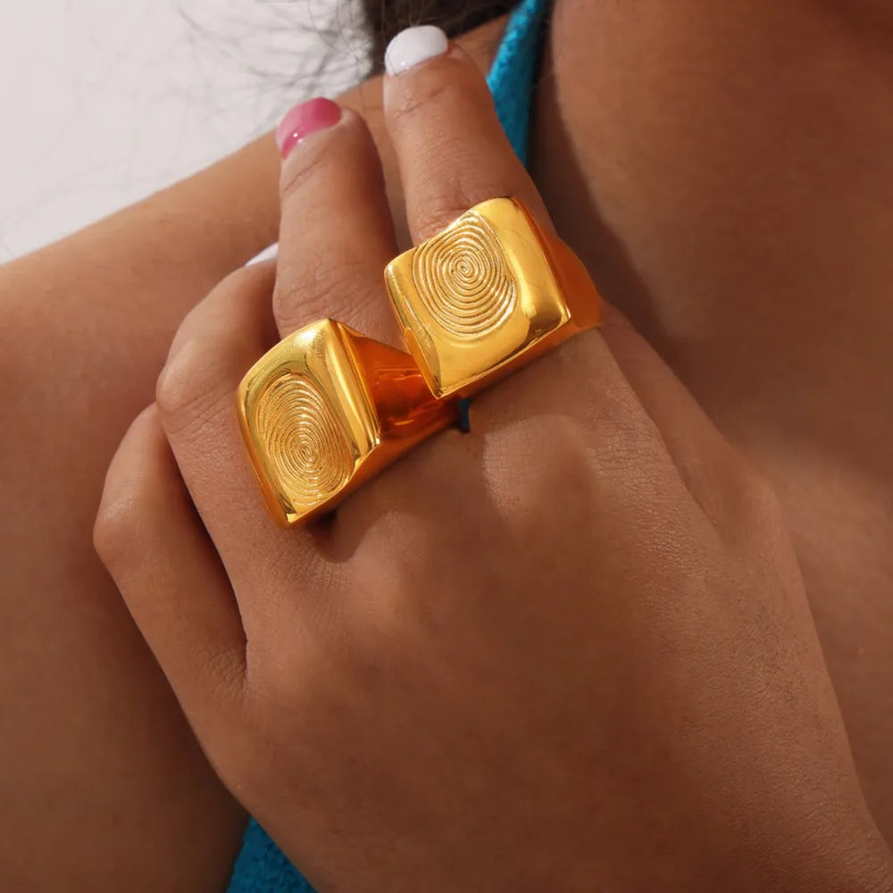 Époque™ Titanium Steel Fingerprint Signet Ring – Gold & Silver
