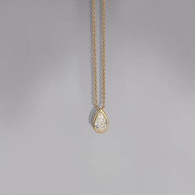 Elegant 18K Gold-Plated Teardrop Necklace with Crystal Accents