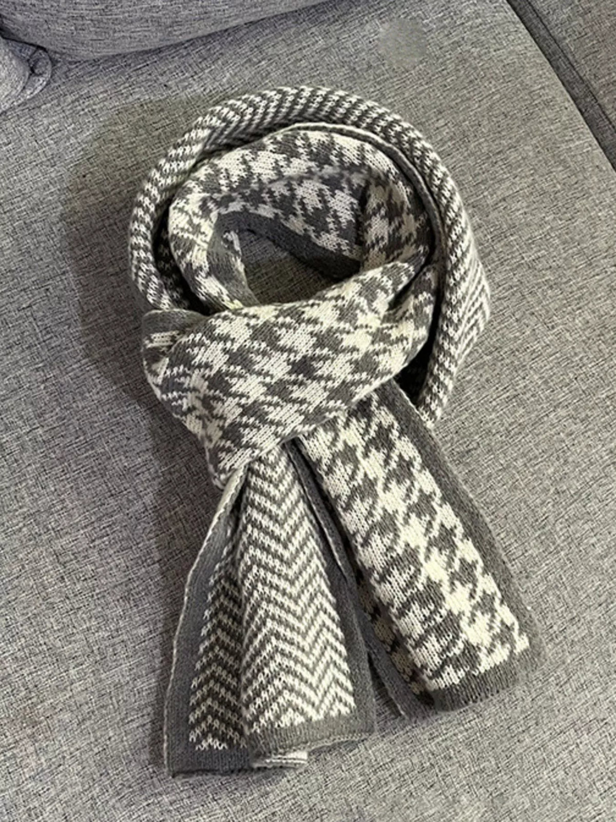 Houndstooth Pattern Warm Winter Scarf
