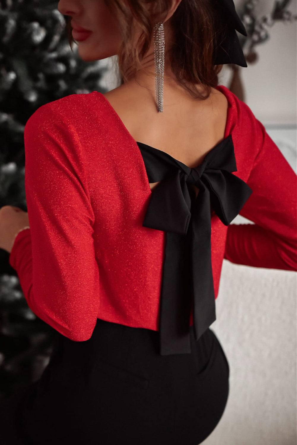 Elegant Bowknot V-Neck Blouse in Shimmering Red Fabric