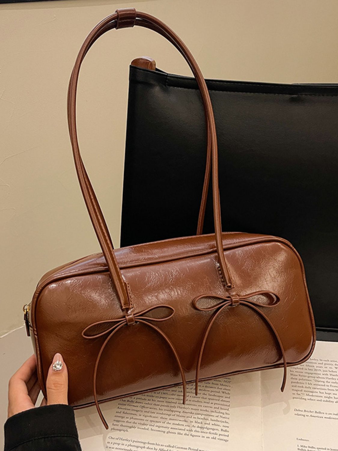 Stylish PU Leather Bow Trim Shoulder Bag for Any Occasion