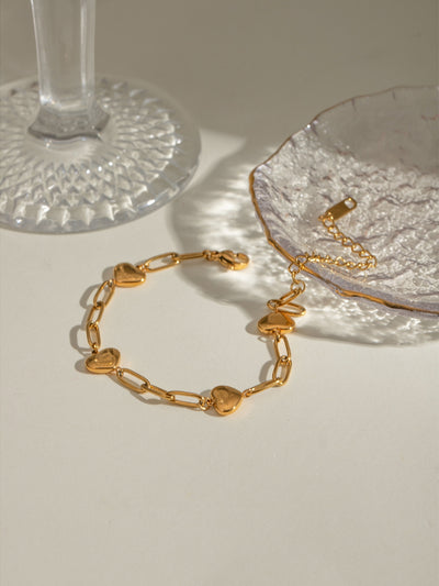 Chic 18K Gold-Plated Heart Bracelet with Adjustable Fit