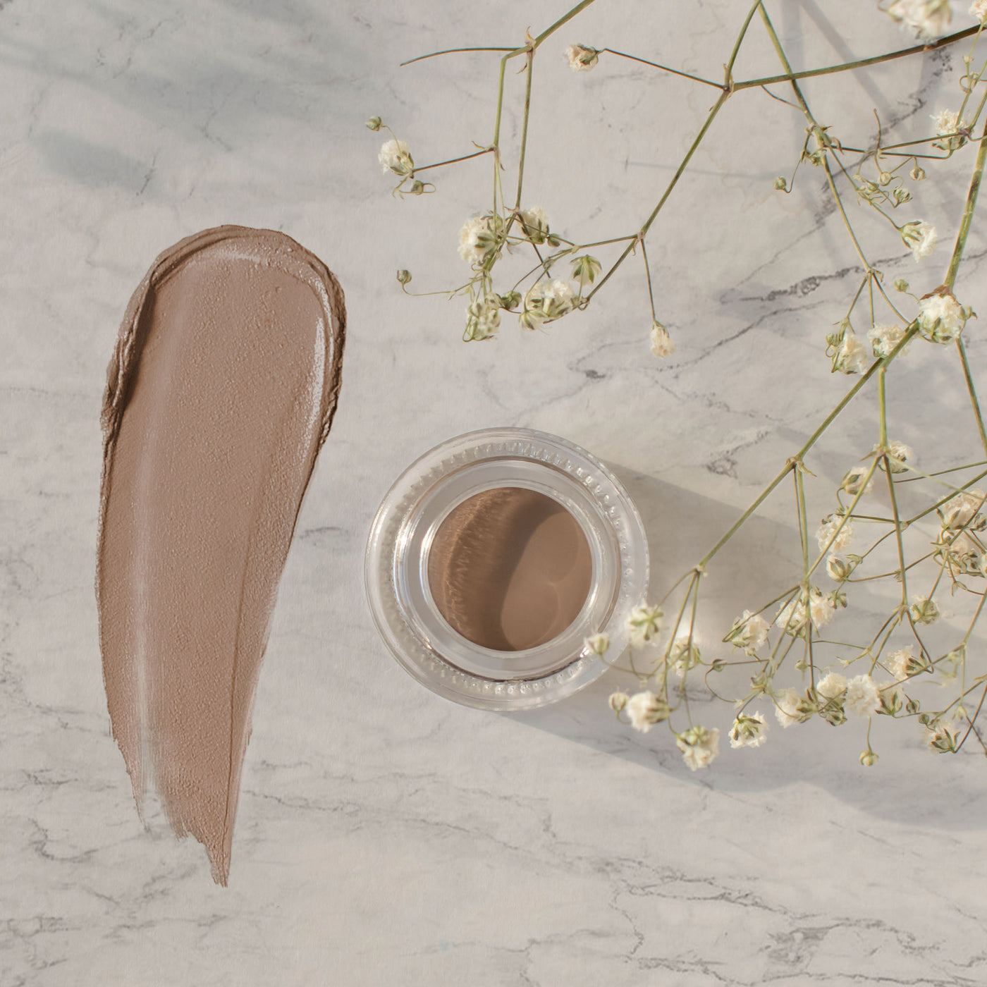 Coffee Brow Pomade: Effortlessly Defined, Smudge-Proof Brows