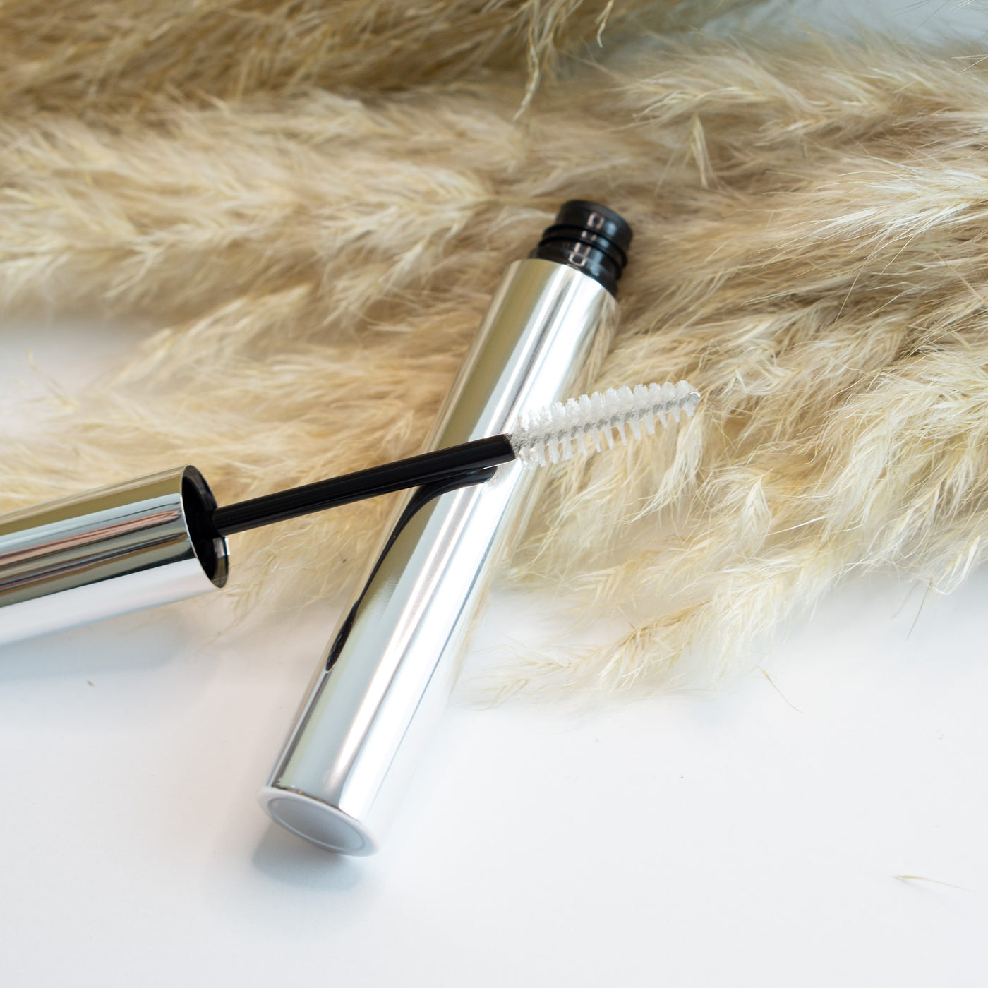 Fluffy Brows Made Easy with Eyebrow Gel - Clear