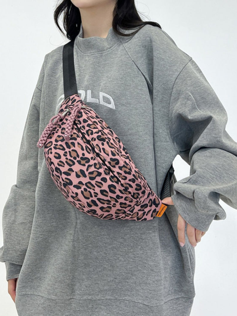 Stylish Leopard Nylon Crossbody Bag for Everyday Use