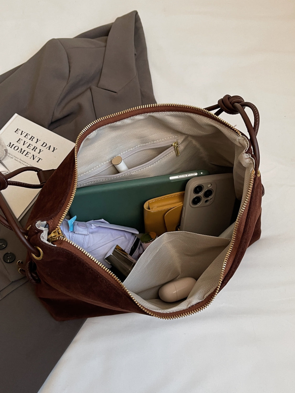 Stylish Suede Large Shoulder Bag for Every Occasion