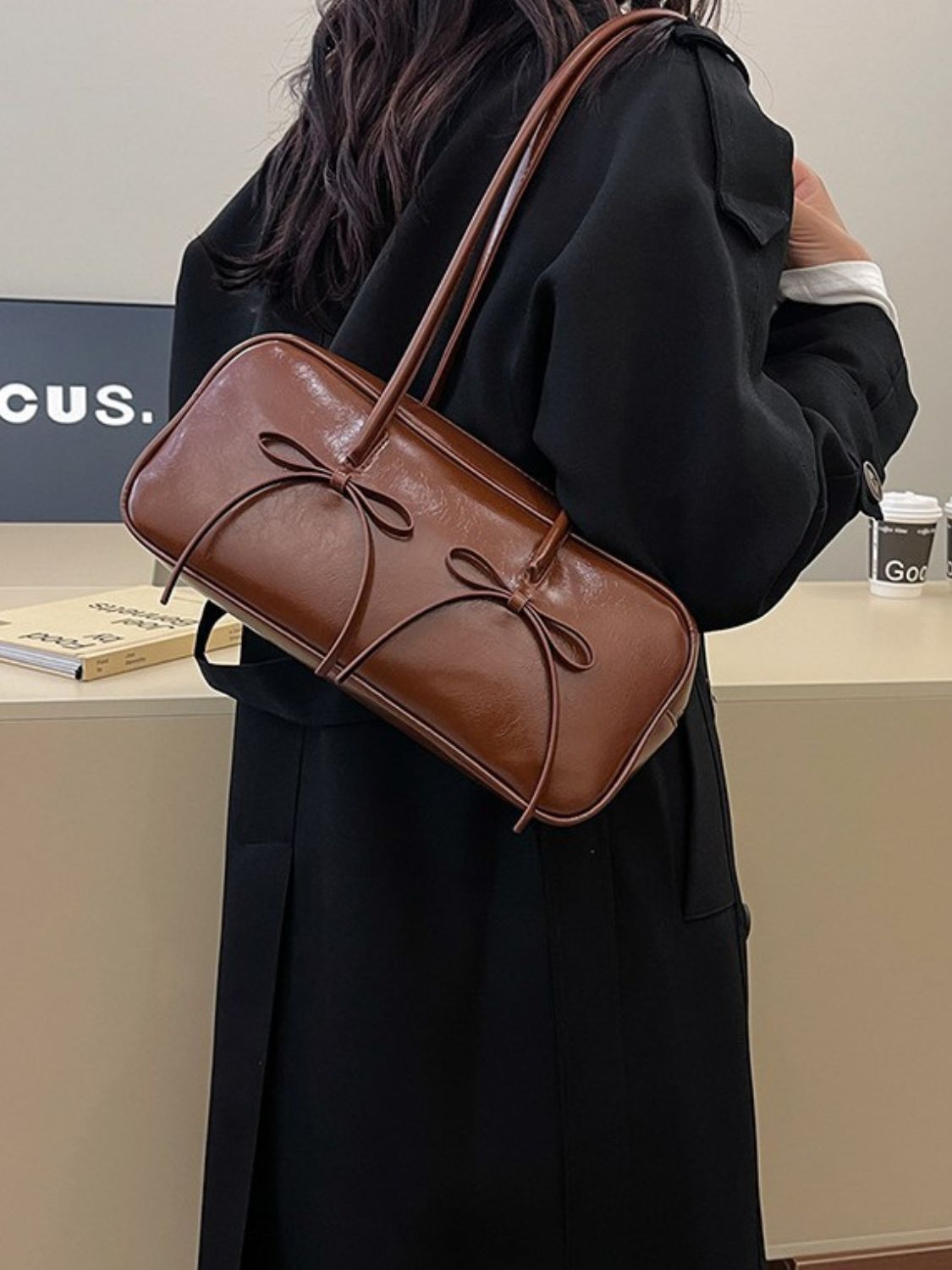 Stylish PU Leather Bow Trim Shoulder Bag for Any Occasion
