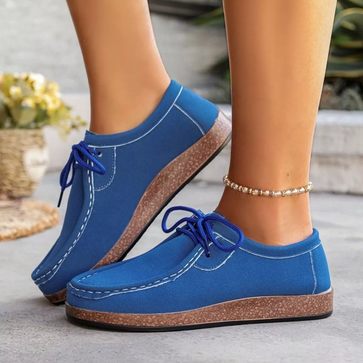 Round Toe Lace Up Slip-Ons