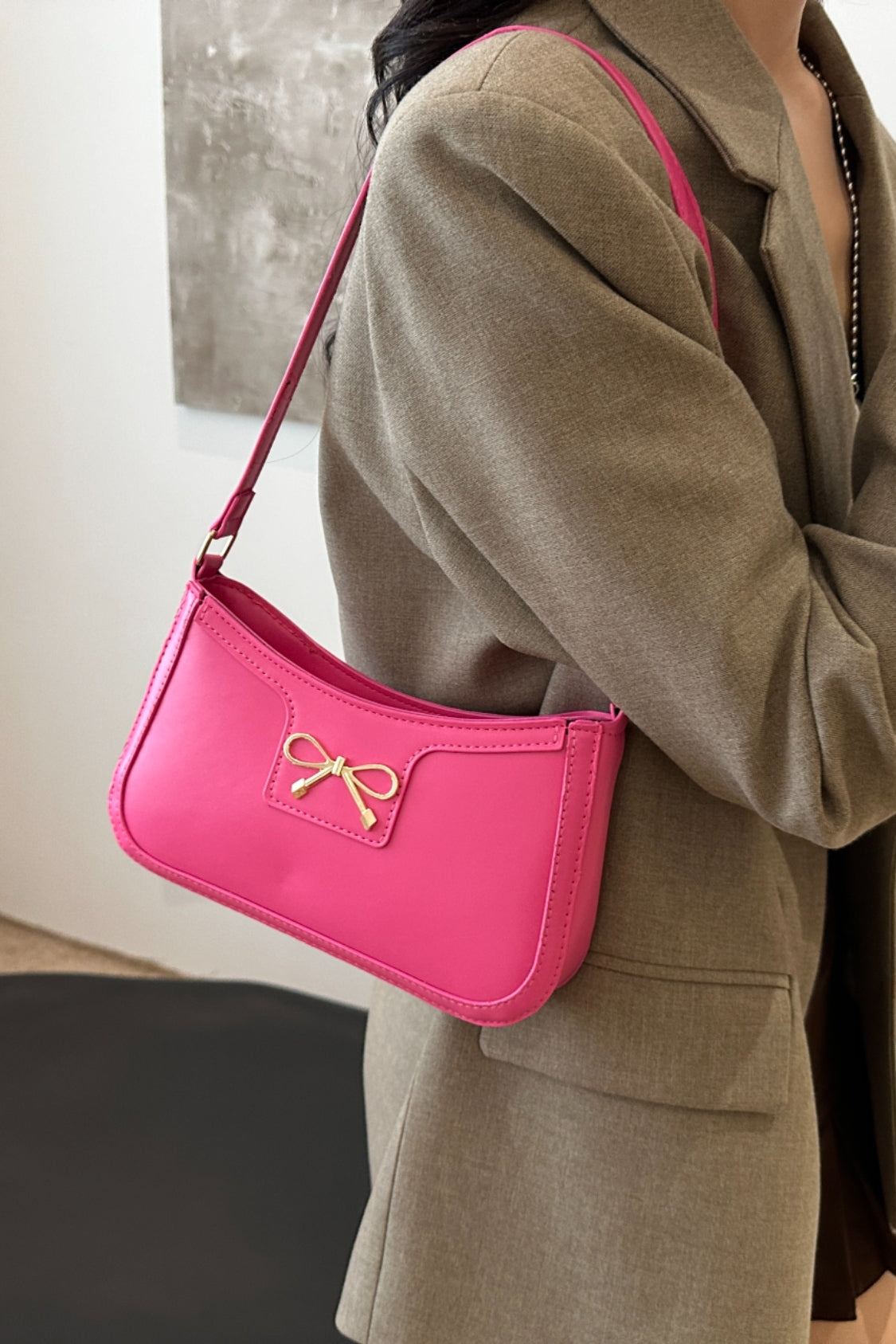 Trendy Bow Trim PU Leather Shoulder Bag in Rich Brown