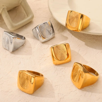 Époque™ Titanium Steel Fingerprint Signet Ring – Gold & Silver