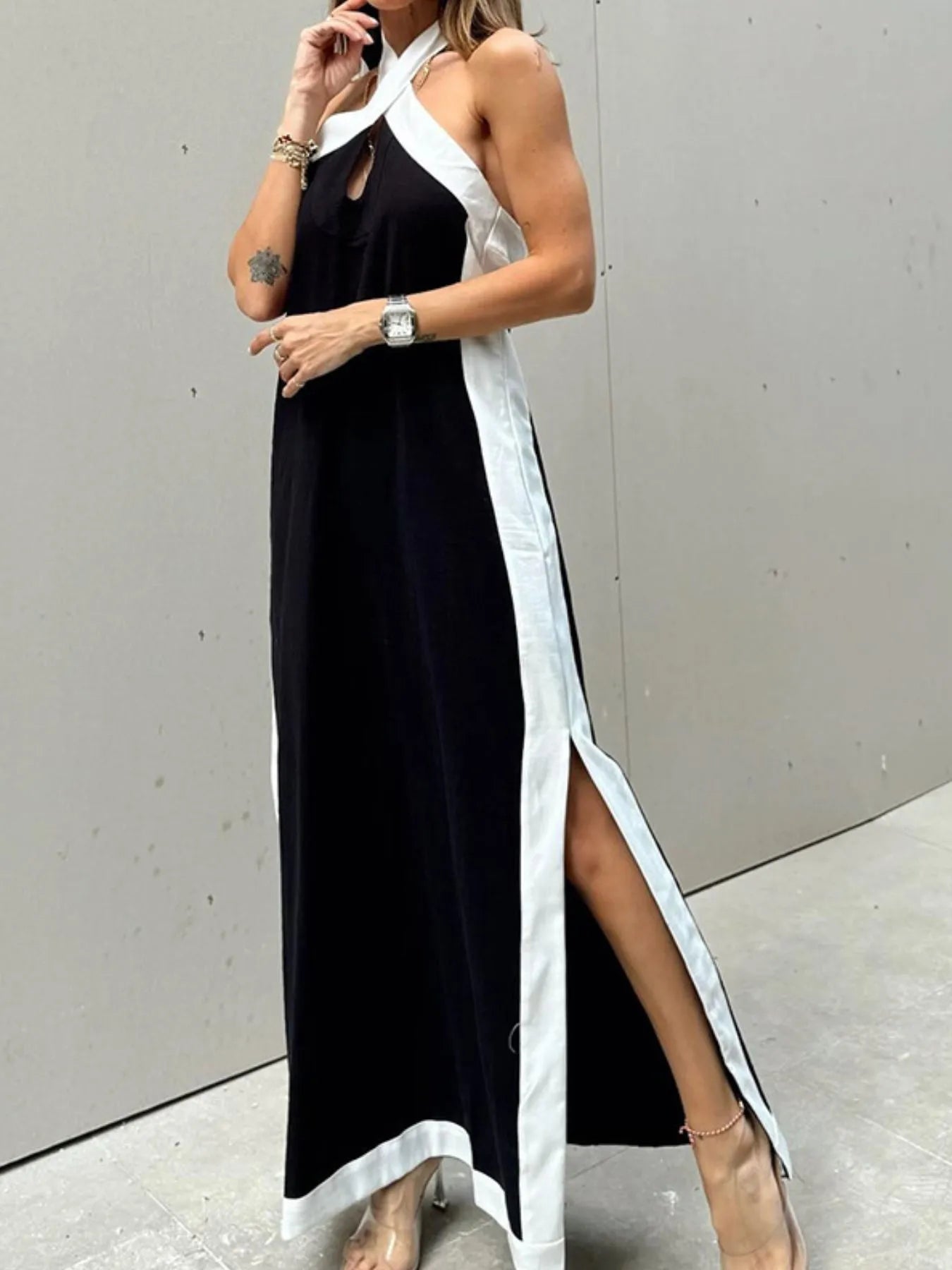 Contrast Halter Sleeveless Maxi Dress