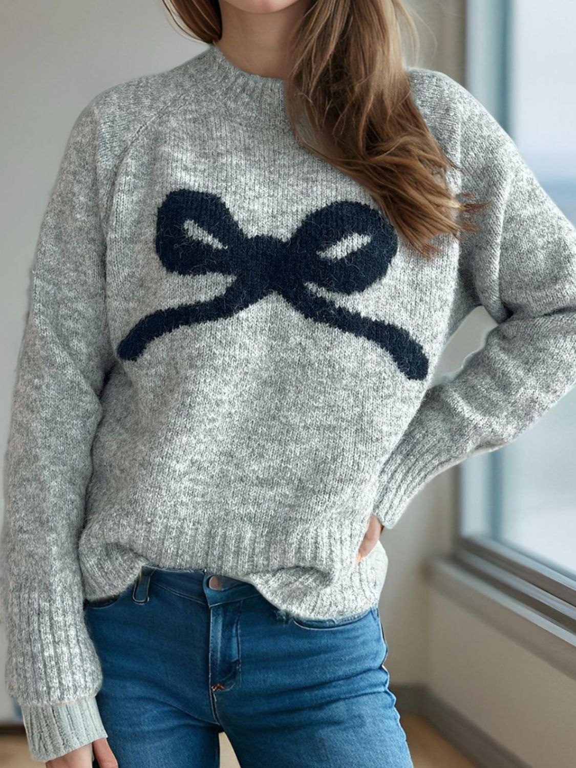 Chic Bow Round Neck Sweater - Soft Knit, Cozy & Versatile