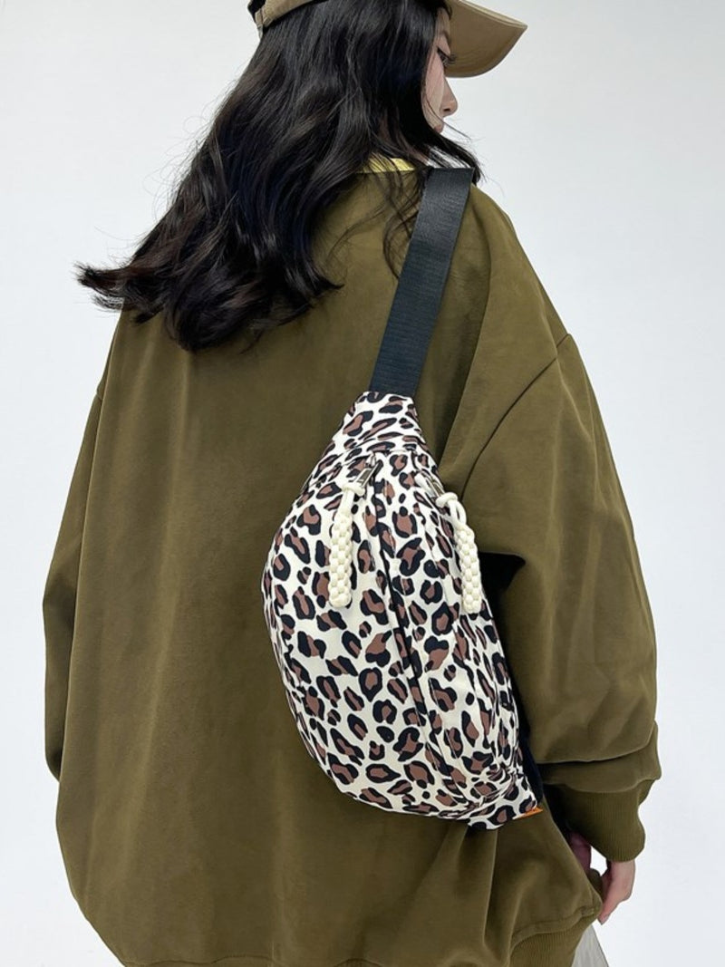 Stylish Leopard Nylon Crossbody Bag for Everyday Use