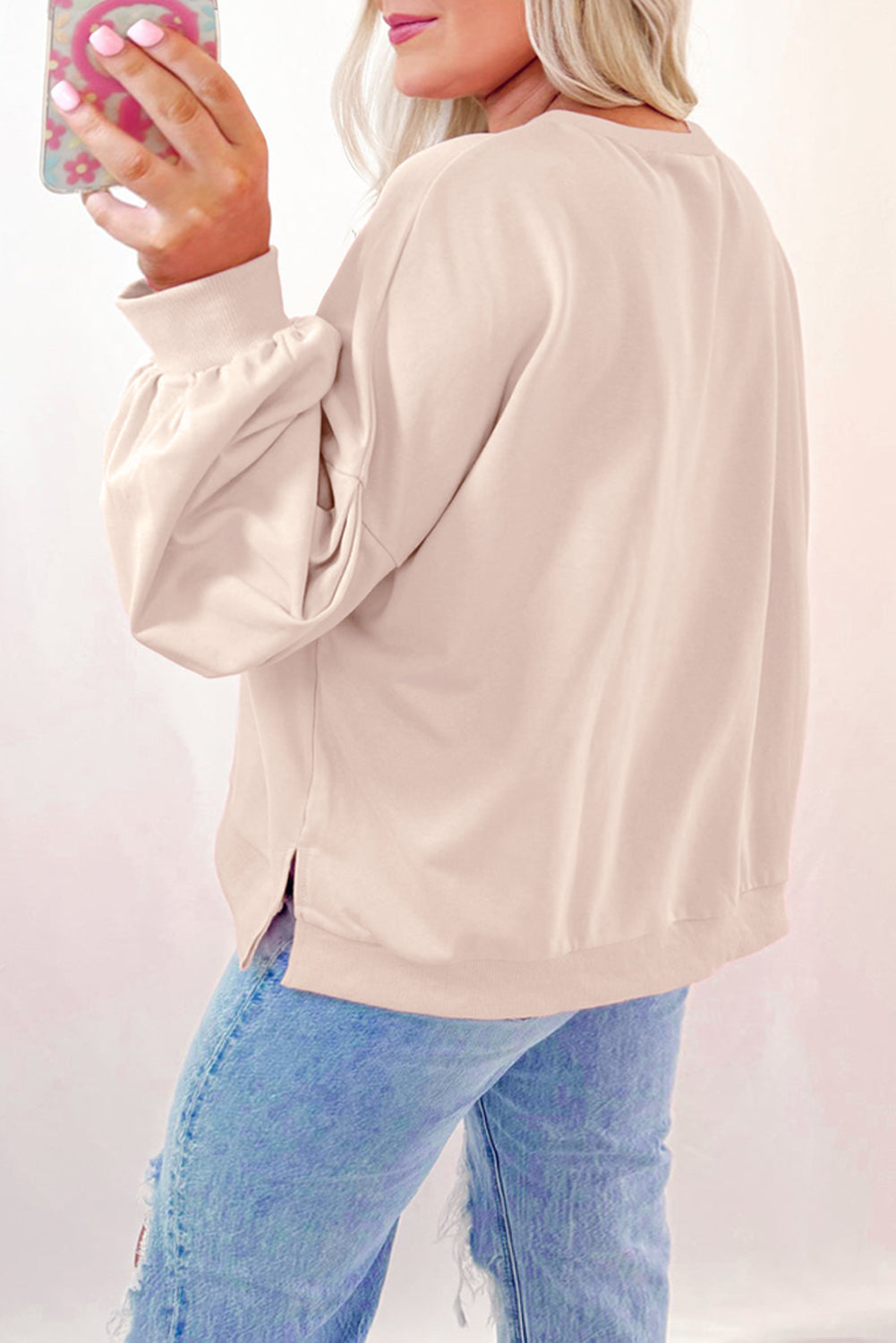 Chic Bow Round Neck Long Sleeve Sweatshirt in Soft Pink