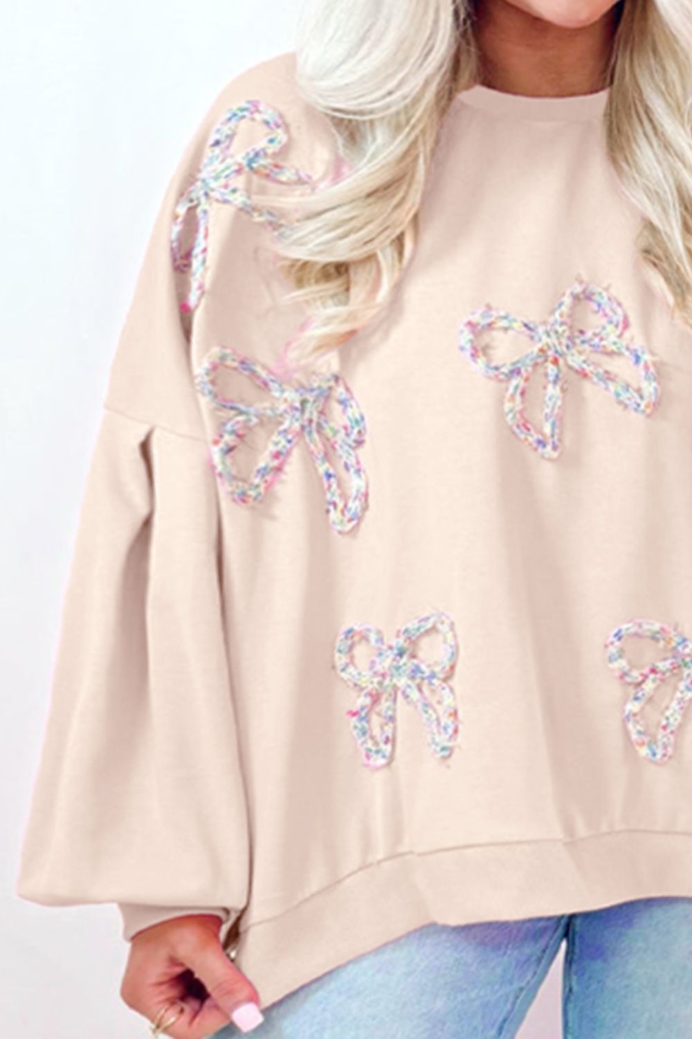 Chic Bow Round Neck Long Sleeve Sweatshirt in Soft Pink