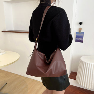 Chic Adjustable Strap PU Leather Handbag for Every Occasion