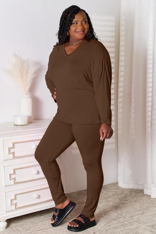 V-Neck Soft Rayon Lounge Set: Comfort & Style for All-Day Wear