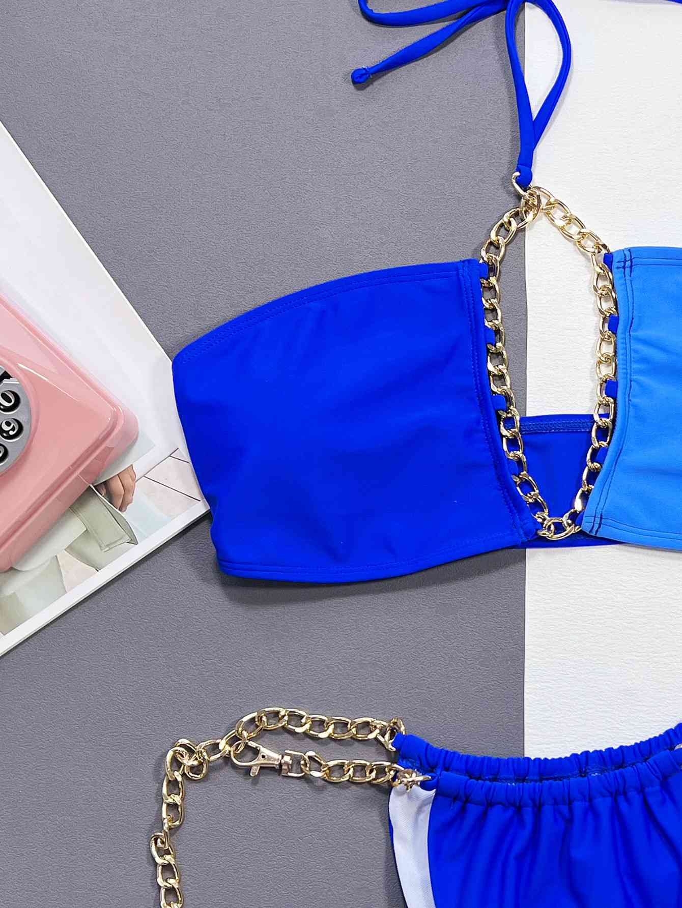 Chain Detail Halter Neck Bikini Set for Beach Glamour
