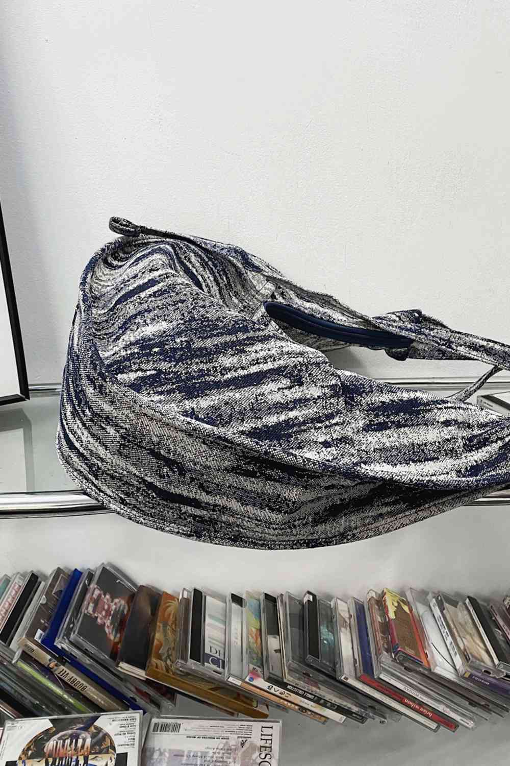 Stylish Canvas Sling Bag for Everyday Use and Travel